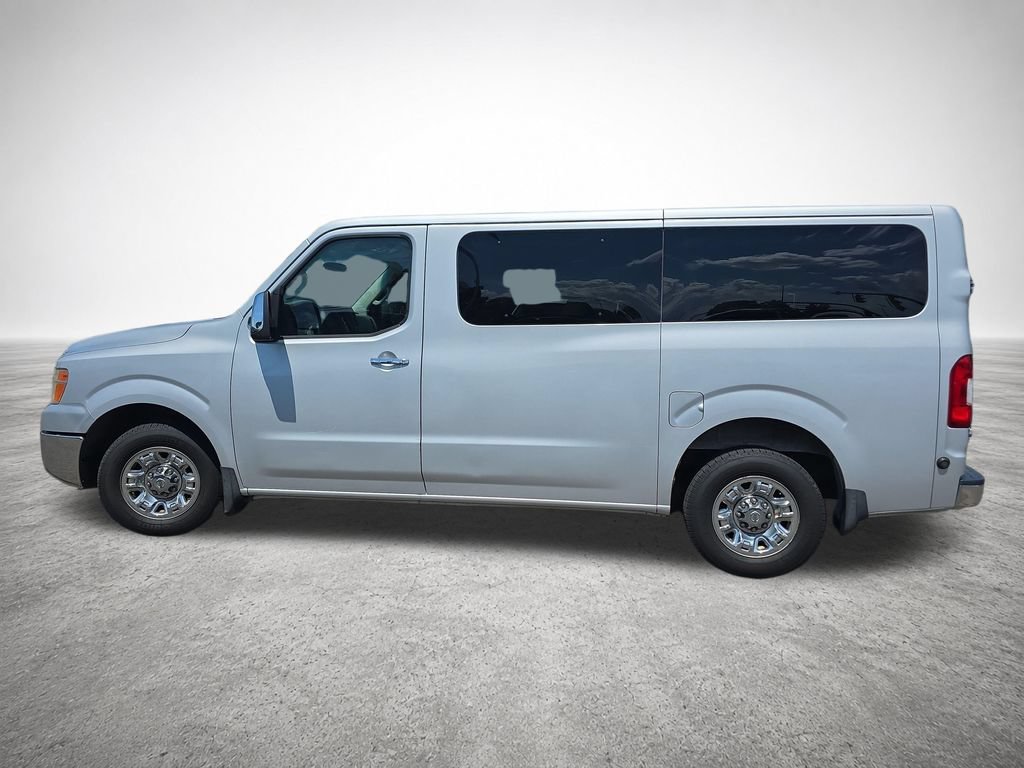 Used 2015 Nissan NV 3500 SV RWD image 5