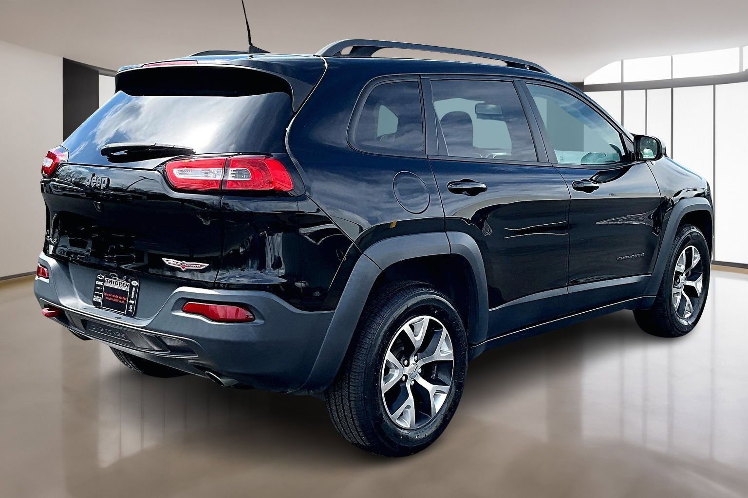 Used 2017 Jeep Cherokee Trailhawk w/ Cold Weather Group image 6