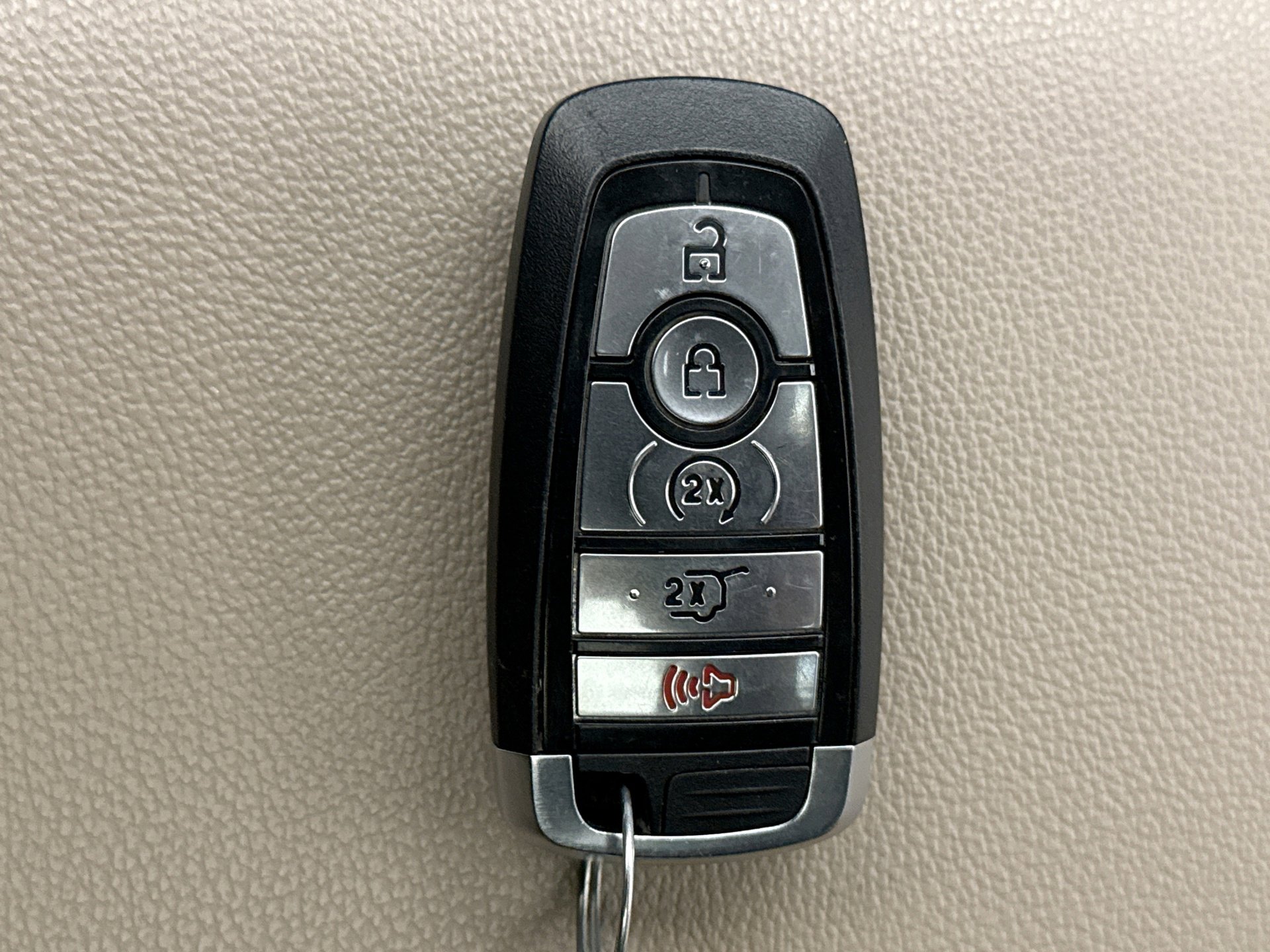 Used 2022 Ford Expedition Max Limited image 10