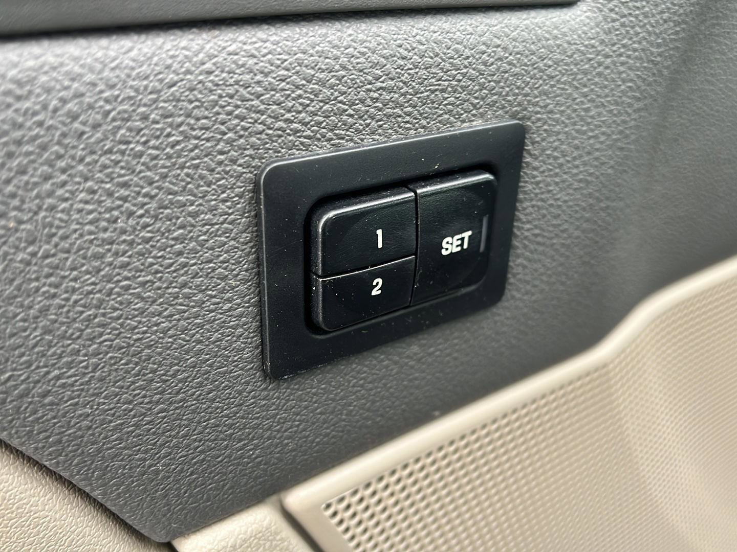 Used 2008 Mercury Sable Premier image 11