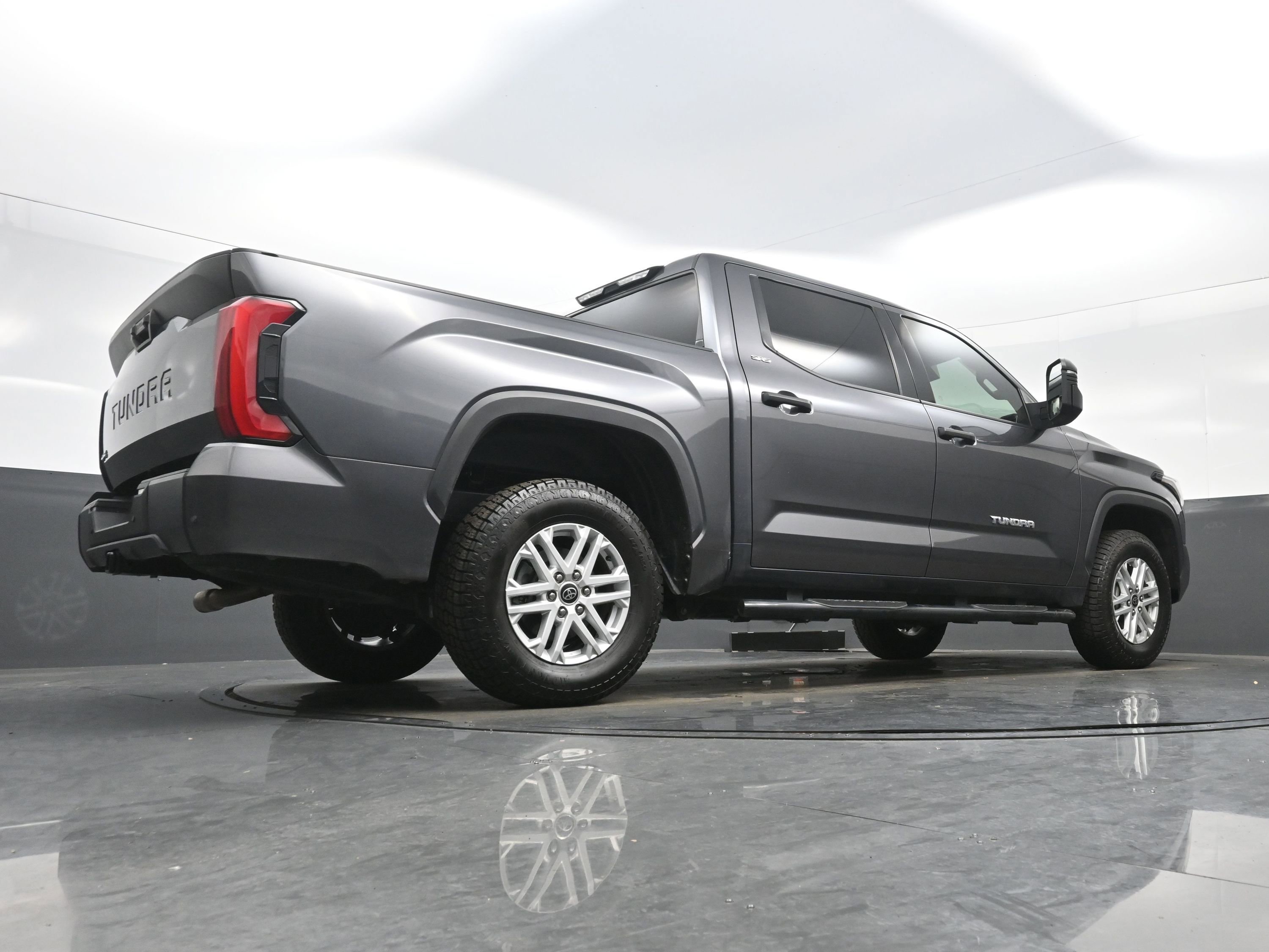 Used 2022 Toyota Tundra SR5 image 31