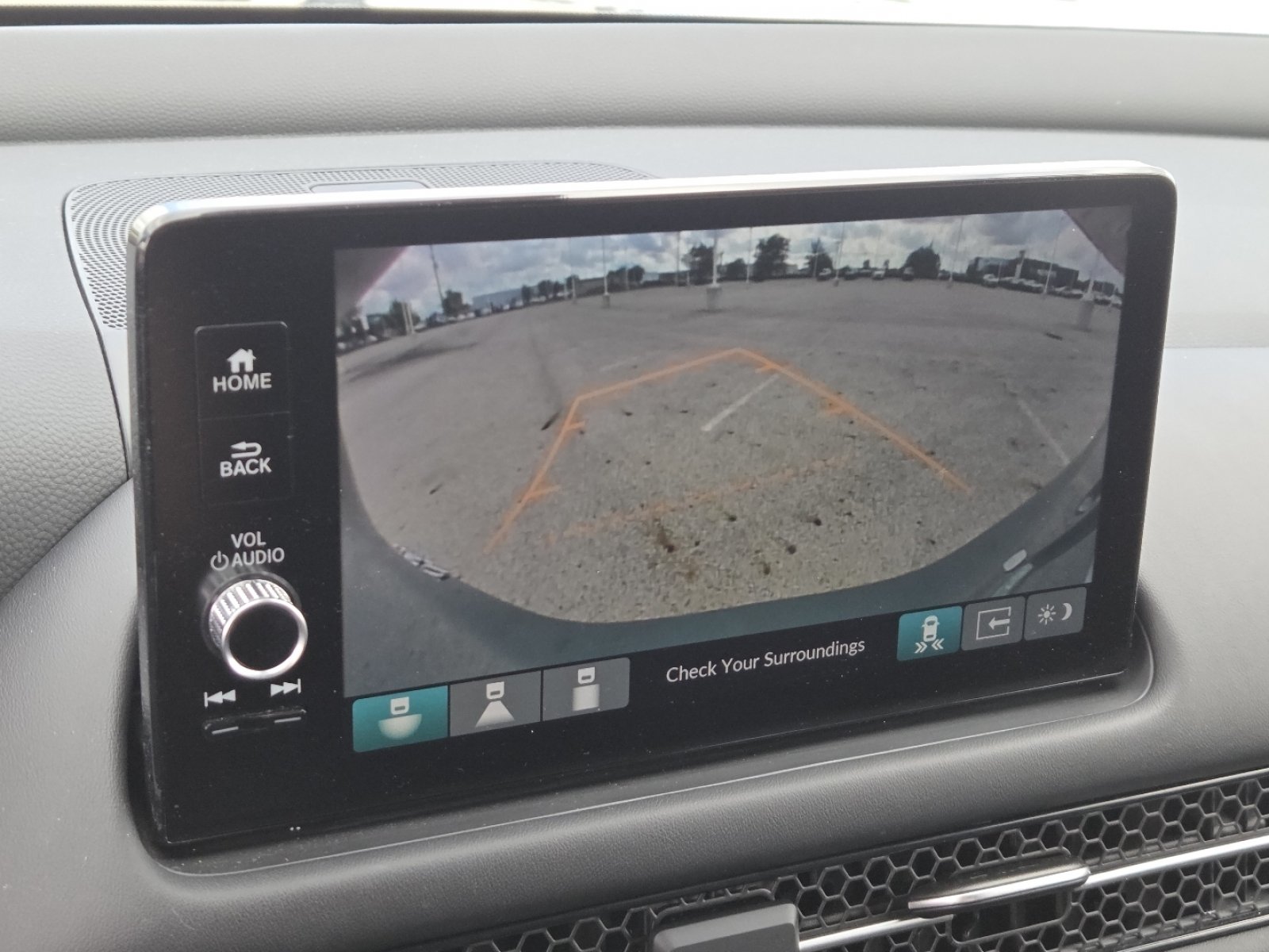 Used 2024 Honda HR-V EX-L image 6