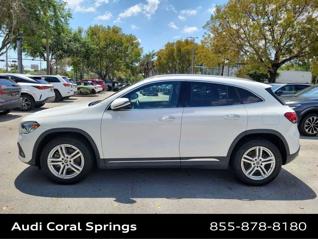 Used 2023 Mercedes-Benz GLA 250 4MATIC image 11