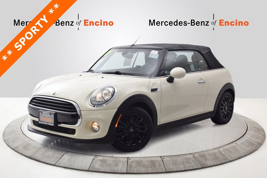 Used 2018 MINI Cooper Convertible image 1