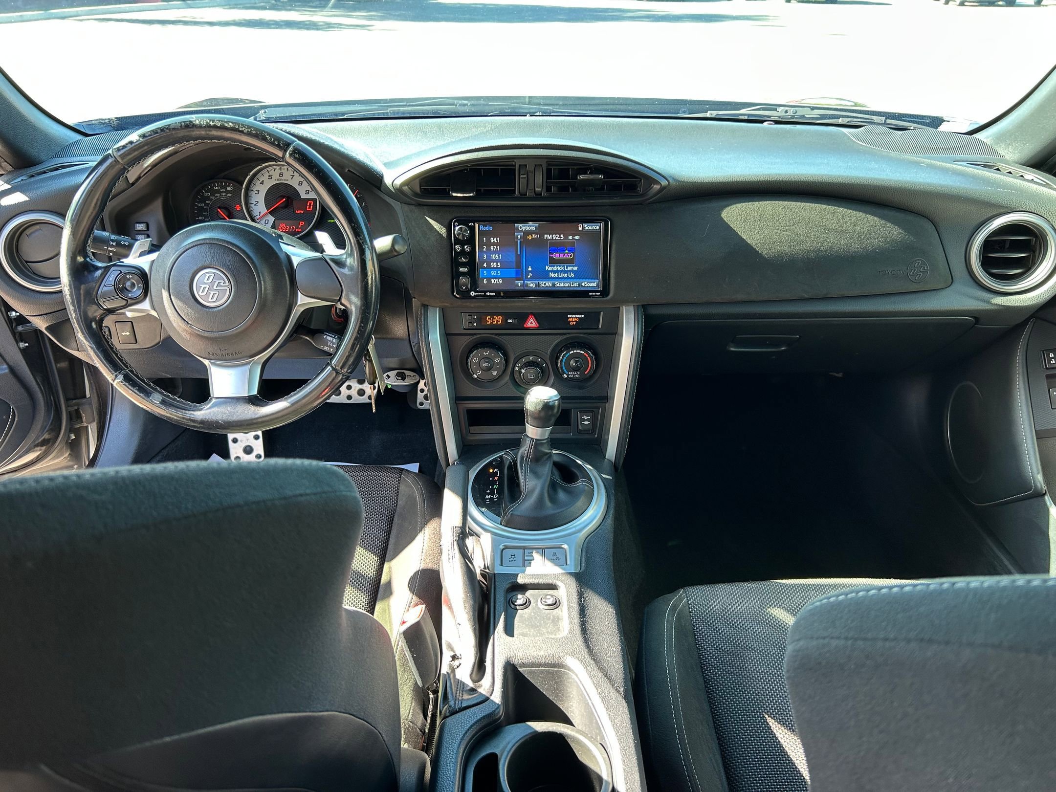 Used 2017 Toyota 86 RWD image 23