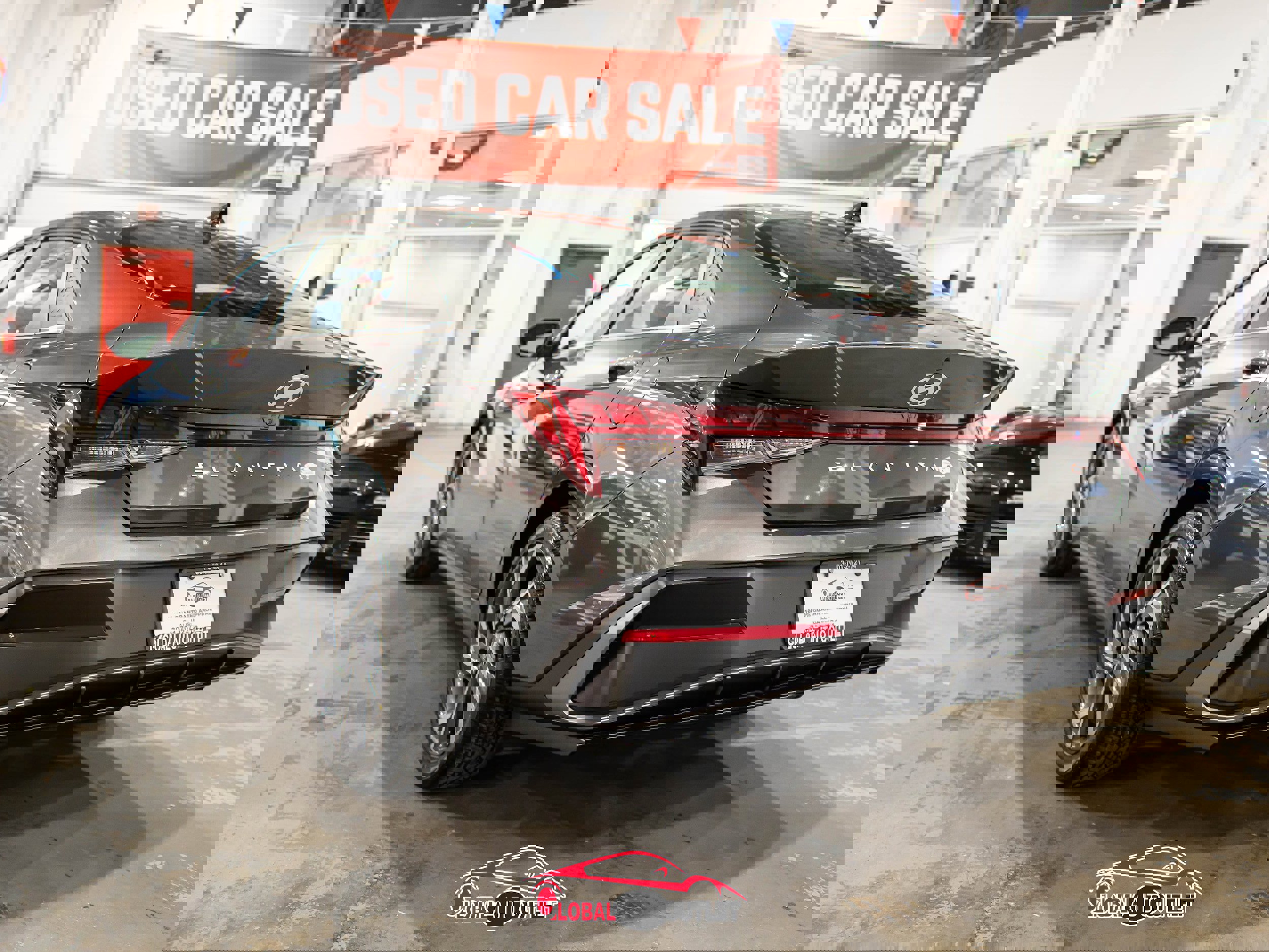 Used 2025 Hyundai Elantra SEL image 5