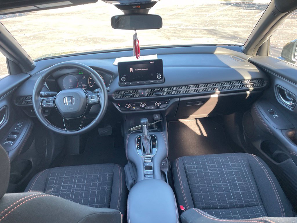Used 2025 Honda HR-V Sport image 23