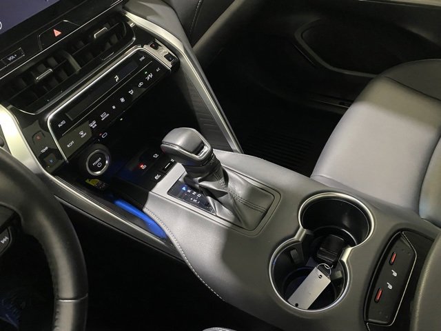 Certified 2024 Toyota Venza Nightshade image 19