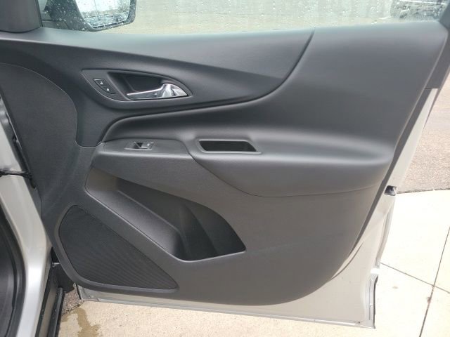 Used 2020 Chevrolet Equinox LT w/ Driver Convenience Package image 23