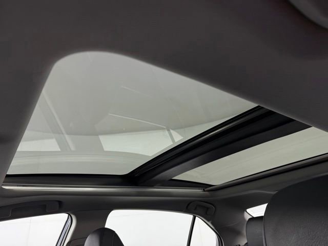 Used 2019 Toyota Camry XSE image 27