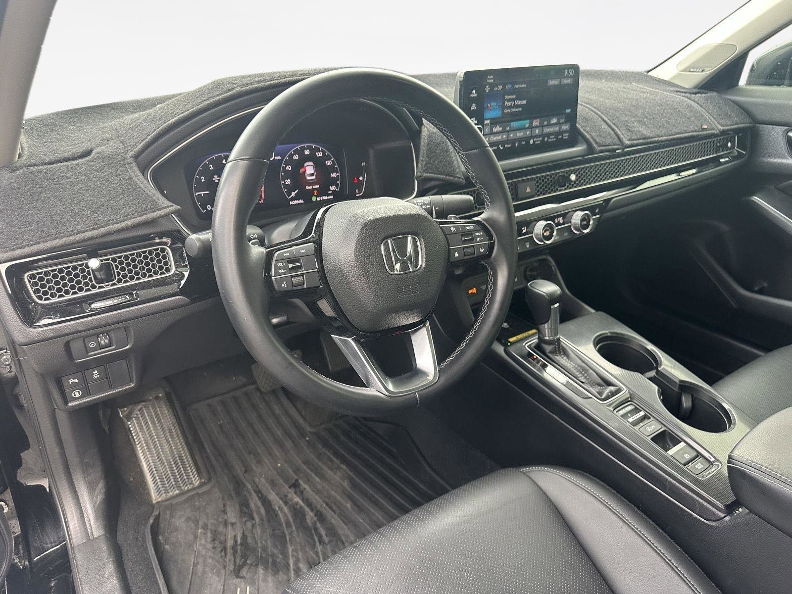 Used 2022 Honda Civic Touring image 11