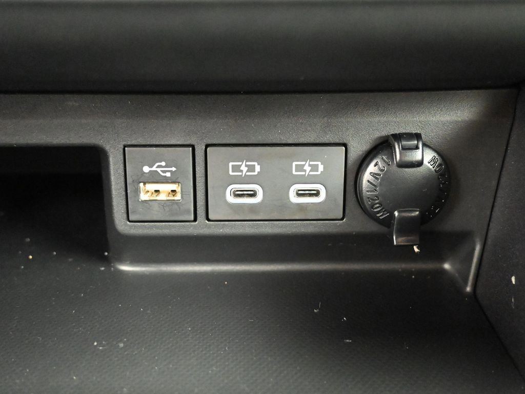 Certified 2023 Toyota Highlander XSE image 24