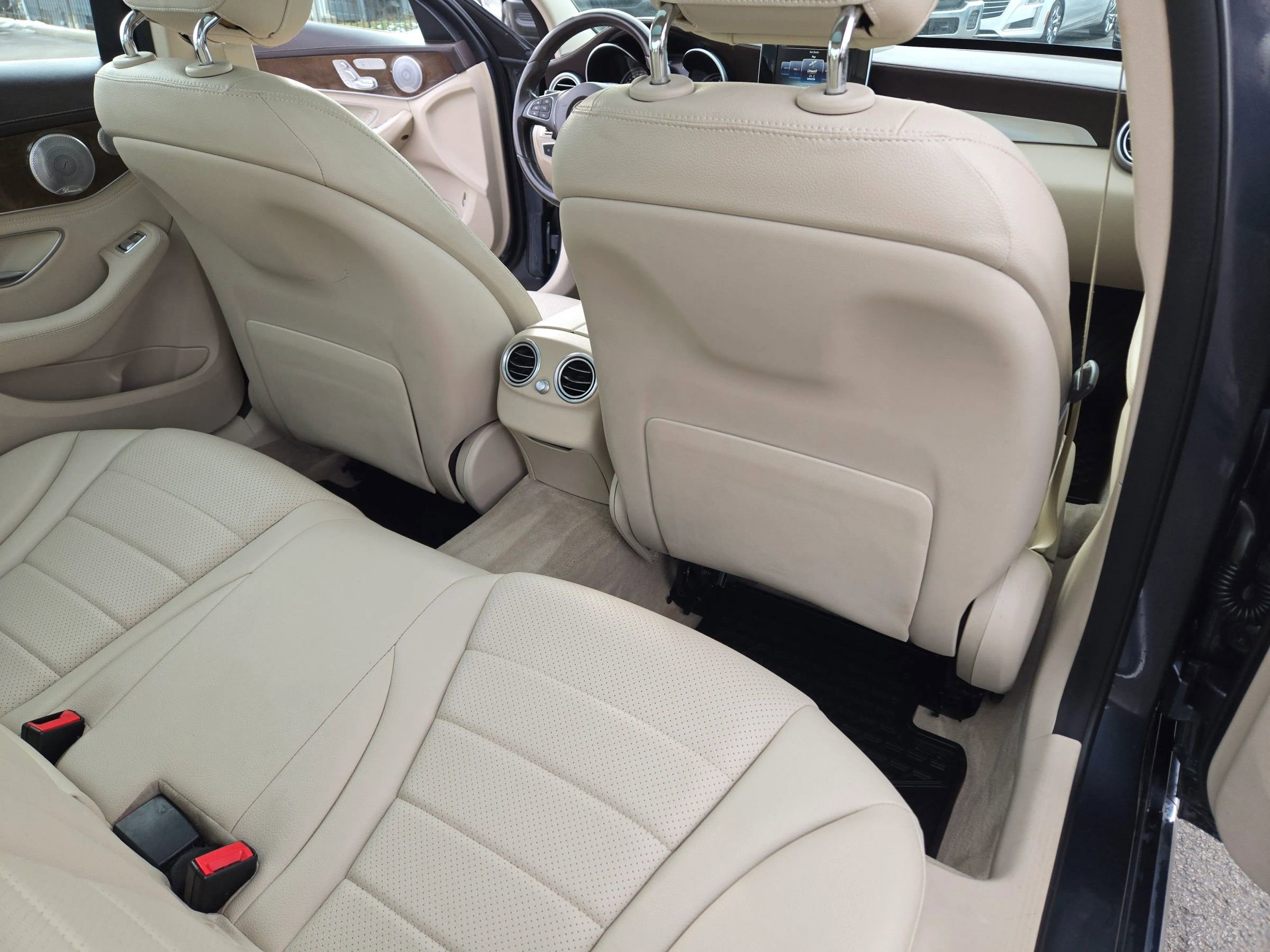 Used 2016 Mercedes-Benz C 300 4MATIC Sedan image 57