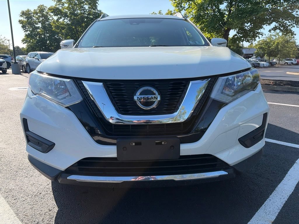 Used 2019 Nissan Rogue SV AWD/4WD image 3