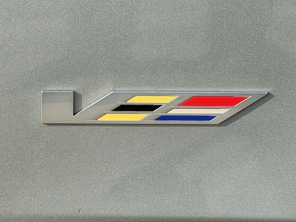 Used 2023 Cadillac Escalade V w/ LPO, ONYX Package image 26