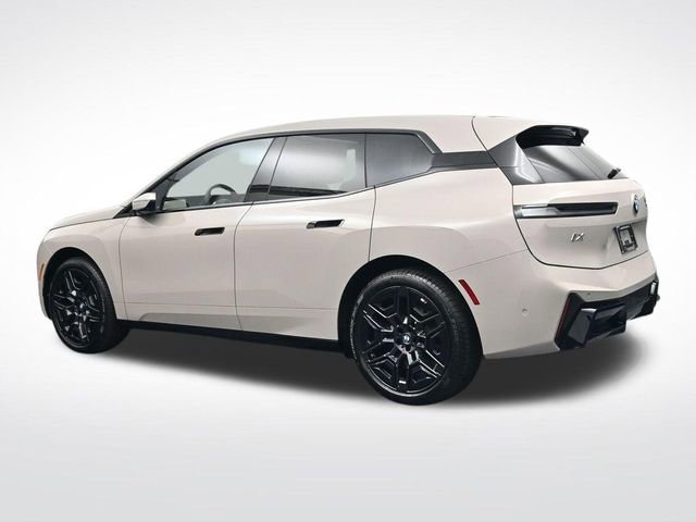 New 2026 BMW iX xDrive45 w/ M Sport Package image 7