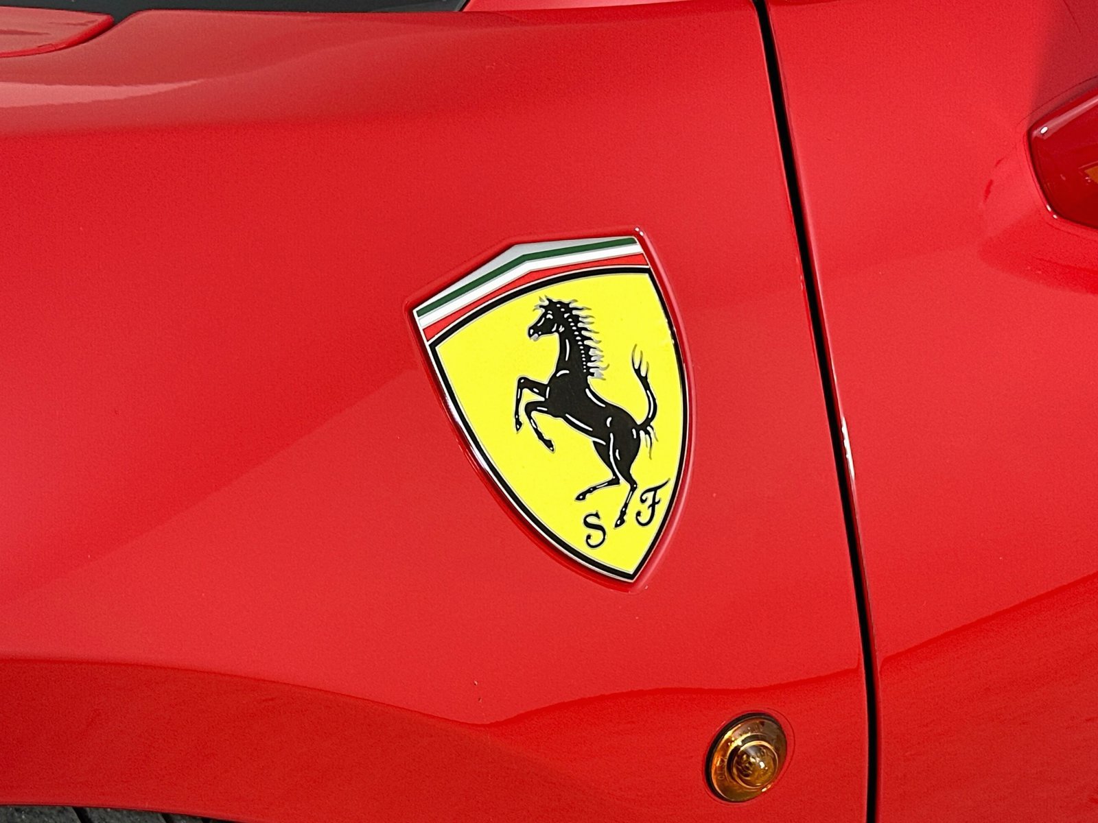 Used 2018 Ferrari 488 Spider RWD image 49