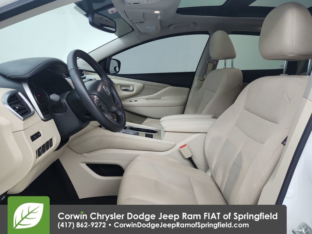 Used 2019 Nissan Murano SV w/ Premium Package image 18