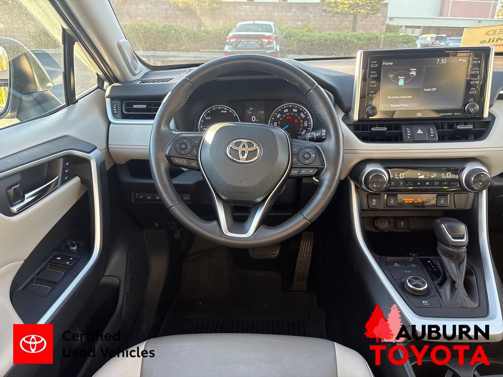 Certified 2021 Toyota RAV4 XLE Premium AWD/4WD image 21