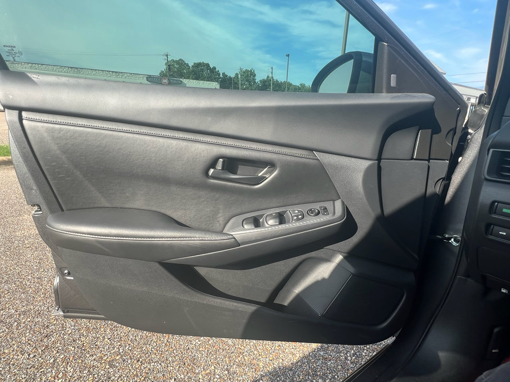 Used 2025 Nissan Sentra S FWD image 18