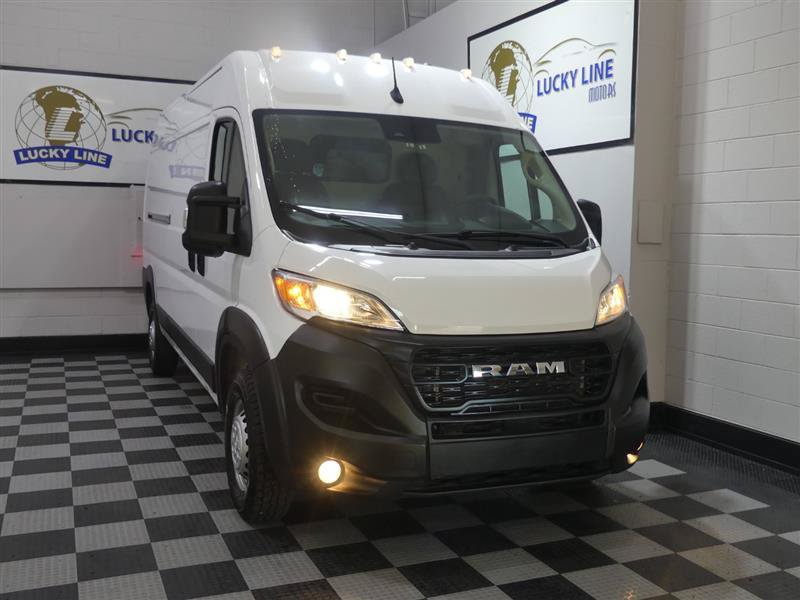 Used 2025 RAM ProMaster 2500 w/ Convenience Group FWD image 4