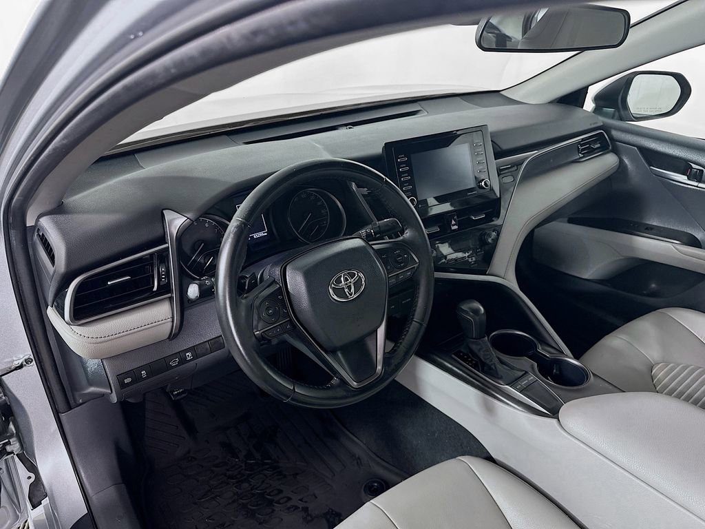 Used 2023 Toyota Camry SE image 29