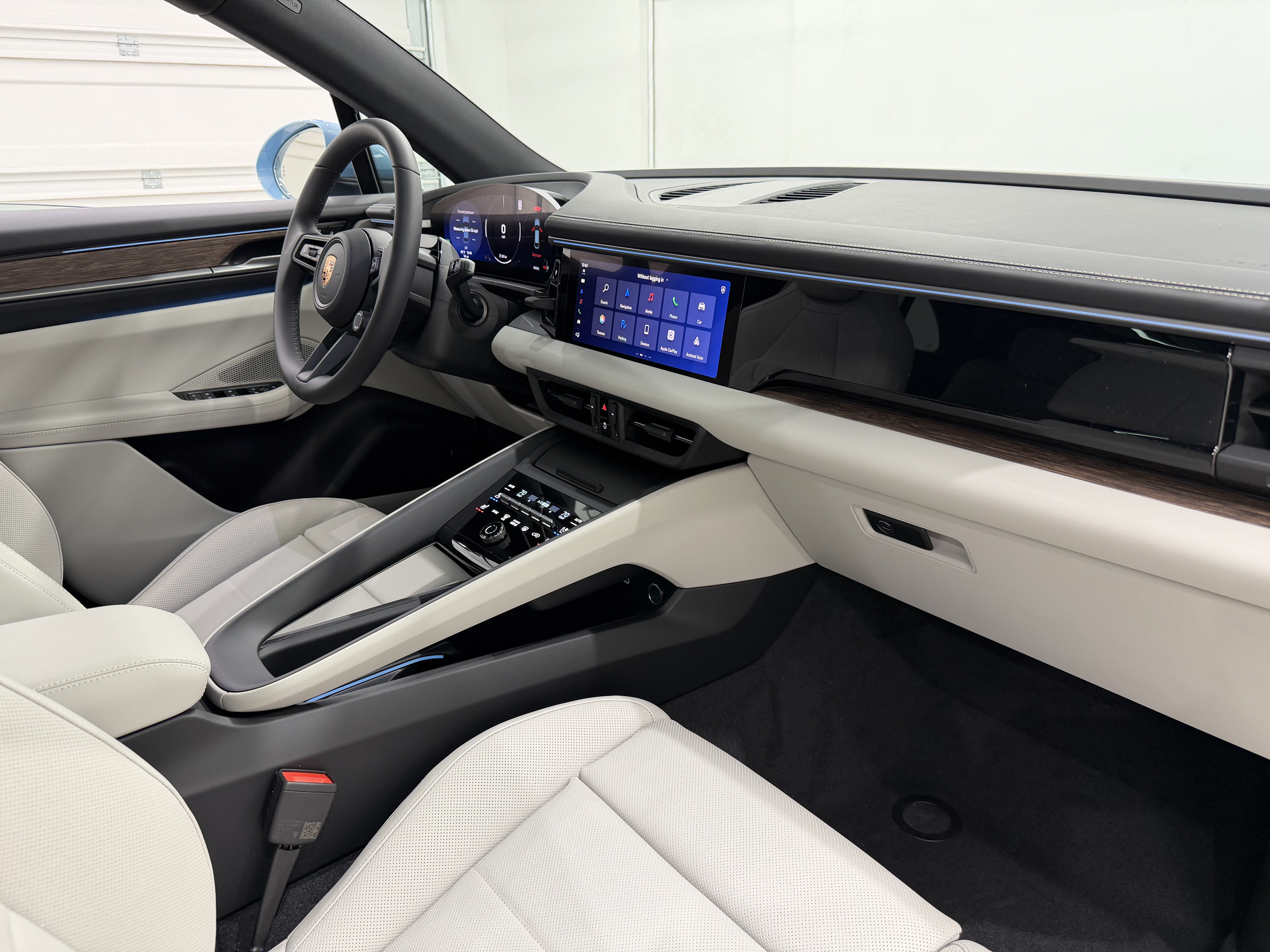 New 2026 Porsche Macan 4 Electric AWD/4WD image 24