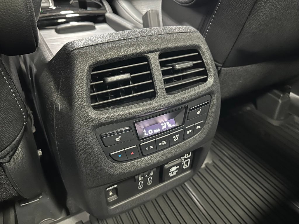 Used 2019 Honda Pilot Elite image 48