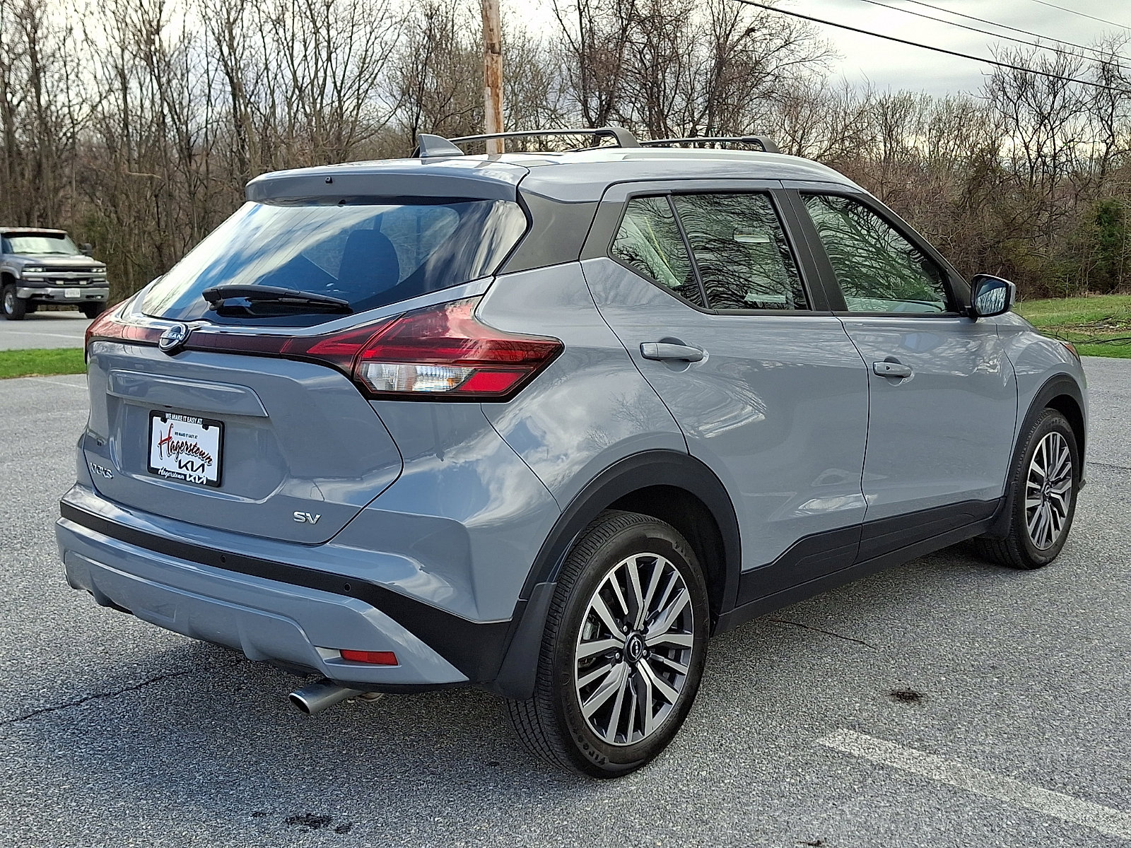 Used 2023 Nissan Kicks SV w/ Exterior Package image 6