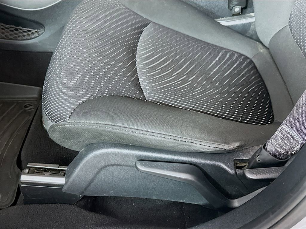 Used 2015 Dodge Journey American Value Package w/ Flexible Seating Group FWD image 9