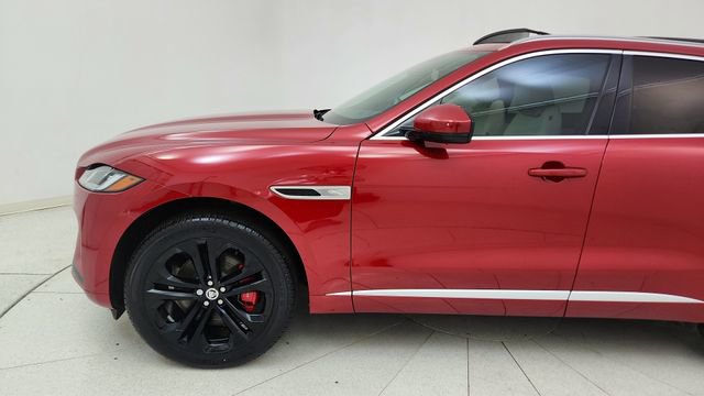 Used 2025 Jaguar F-PACE R-Dynamic S image 9