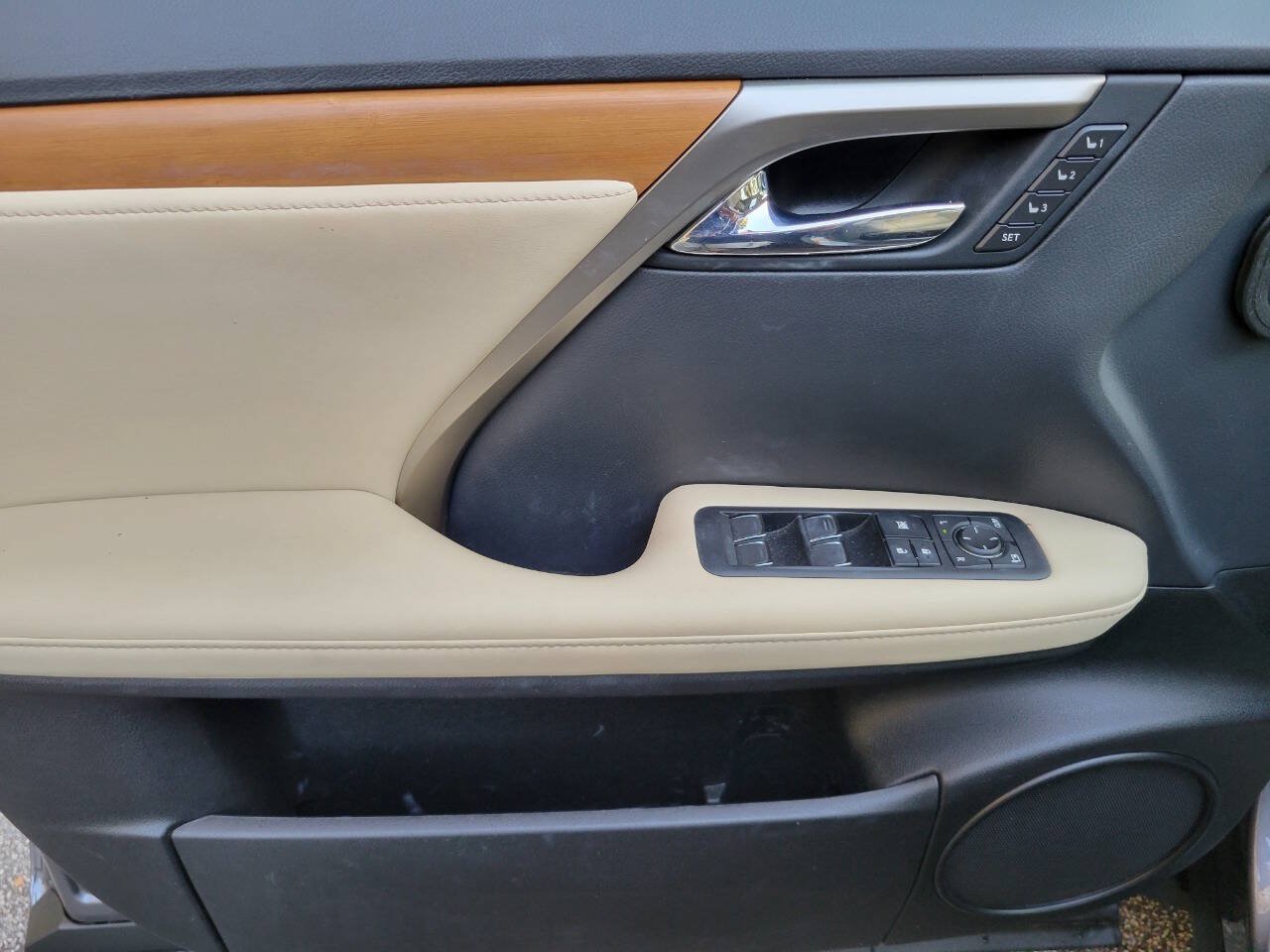 Used 2022 Lexus RX 350 FWD w/ Premium Package image 20