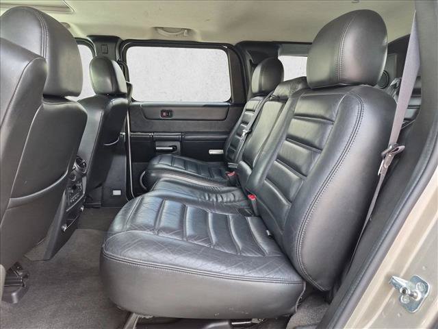 Used 2005 HUMMER H2 w/ Preferred Equipment Group AWD/4WD image 17