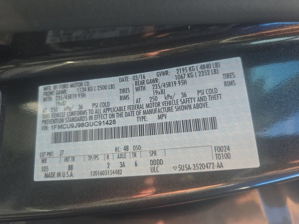 Used 2016 Ford Escape Titanium w/ Equipment Group 301A AWD/4WD image 23