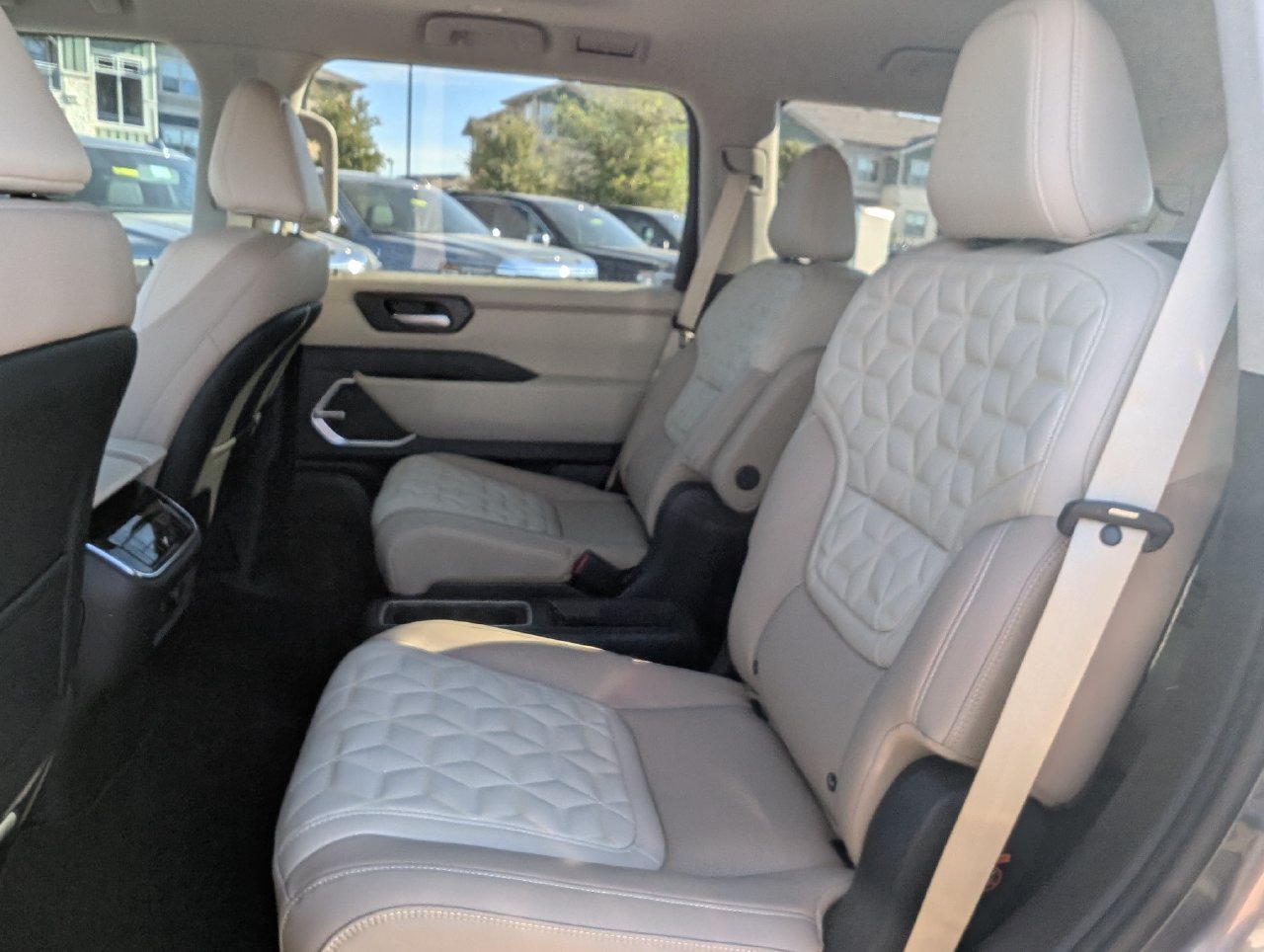 New 2027 Nissan Armada Platinum AWD/4WD image 19