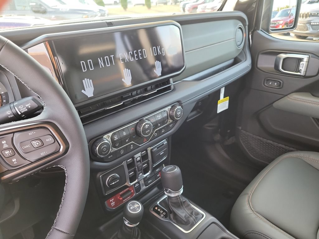 New 2026 Jeep Gladiator Mojave AWD/4WD image 23