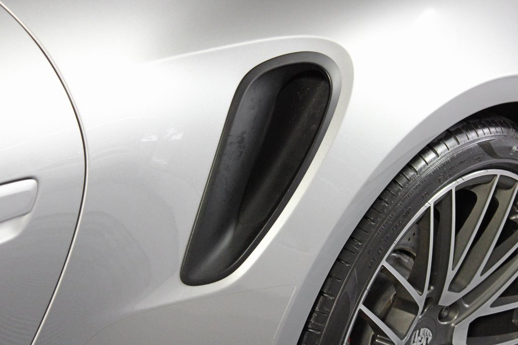 Used 2021 Porsche 911 Turbo image 18