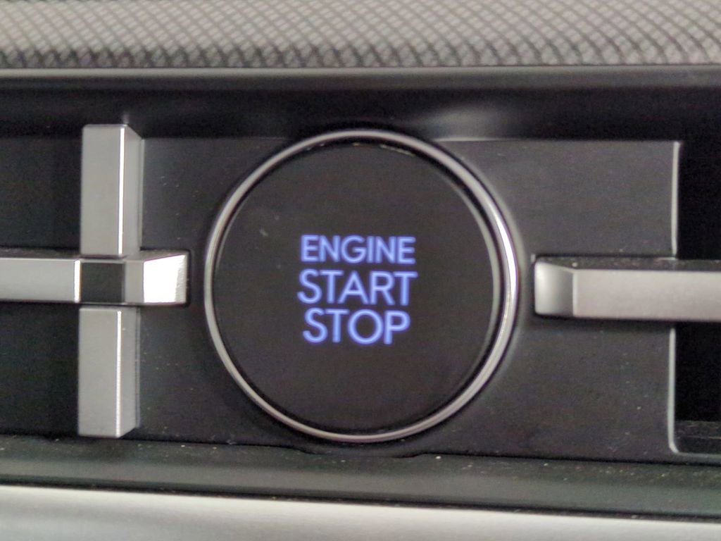 Certified 2025 Hyundai Santa Fe SEL image 37