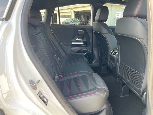 Used 2023 Mercedes-Benz GLA 250 4MATIC image 10
