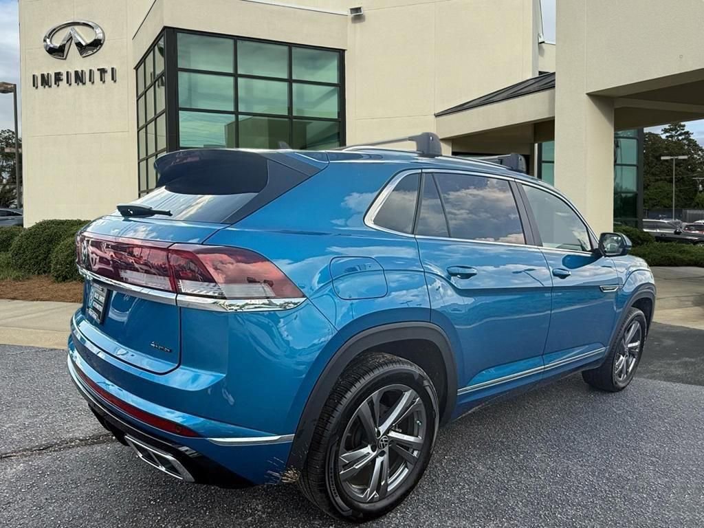 Used 2024 Volkswagen Atlas Cross Sport SEL R-Line image 3