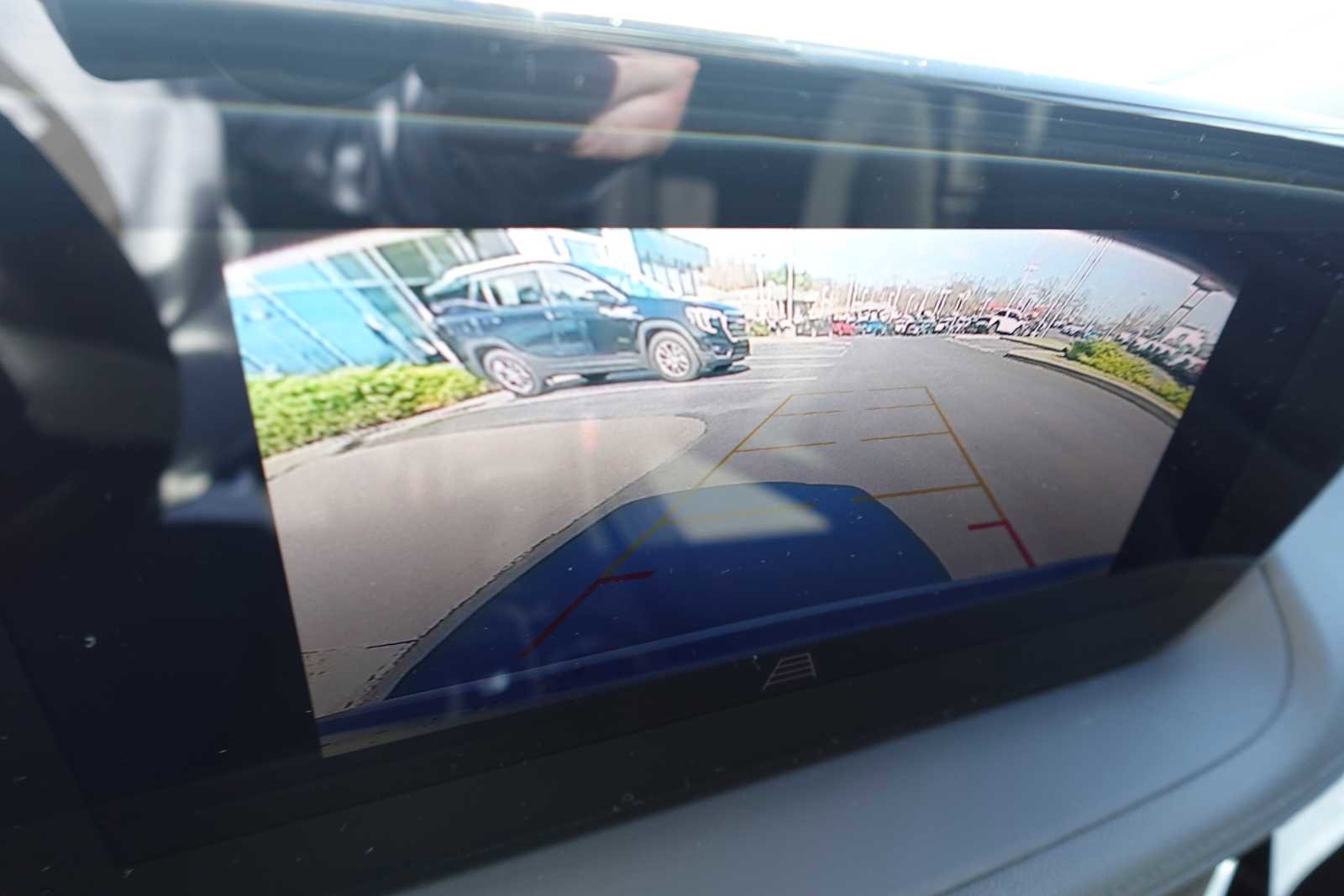Used 2023 Buick Encore GX Select w/ Sport Touring Package FWD image 19