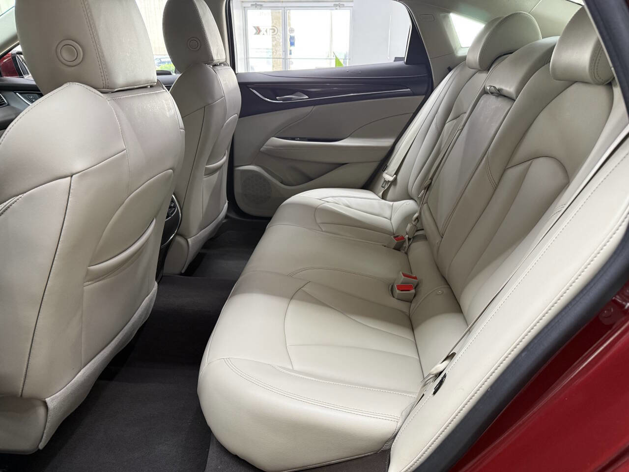 Used 2017 Buick LaCrosse Preferred image 13