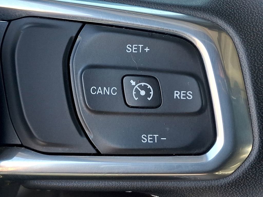 Used 2023 Jeep Wrangler Unlimited Sahara image 22