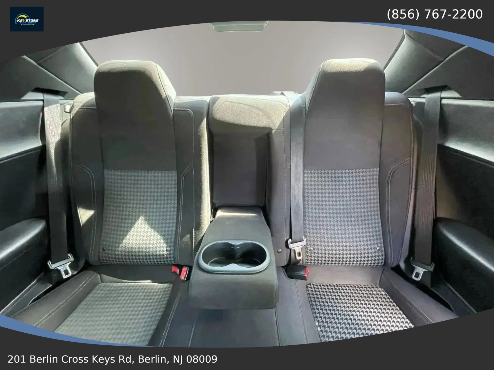 Used 2017 Dodge Challenger SXT w/ Driver Convenience Group image 20