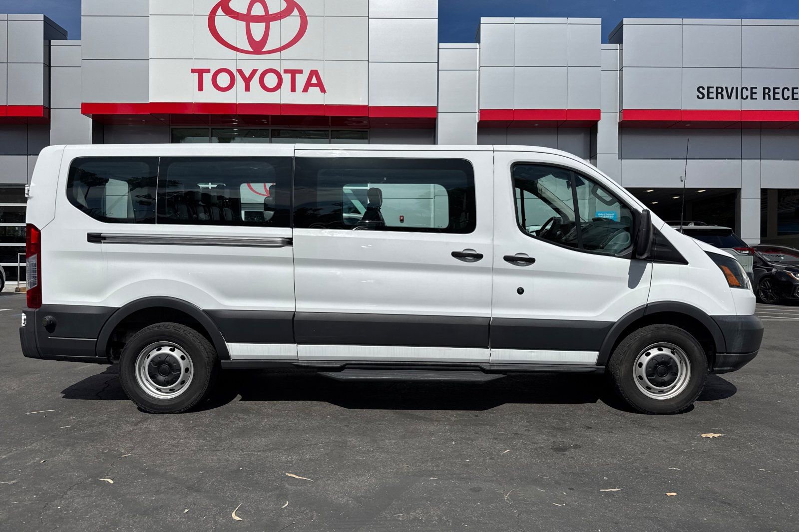 Used 2018 Ford Transit 350 XL image 3