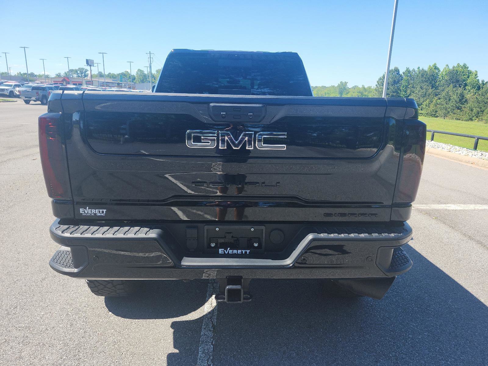 Used 2025 GMC Sierra 2500 Denali Ultimate AWD/4WD image 5