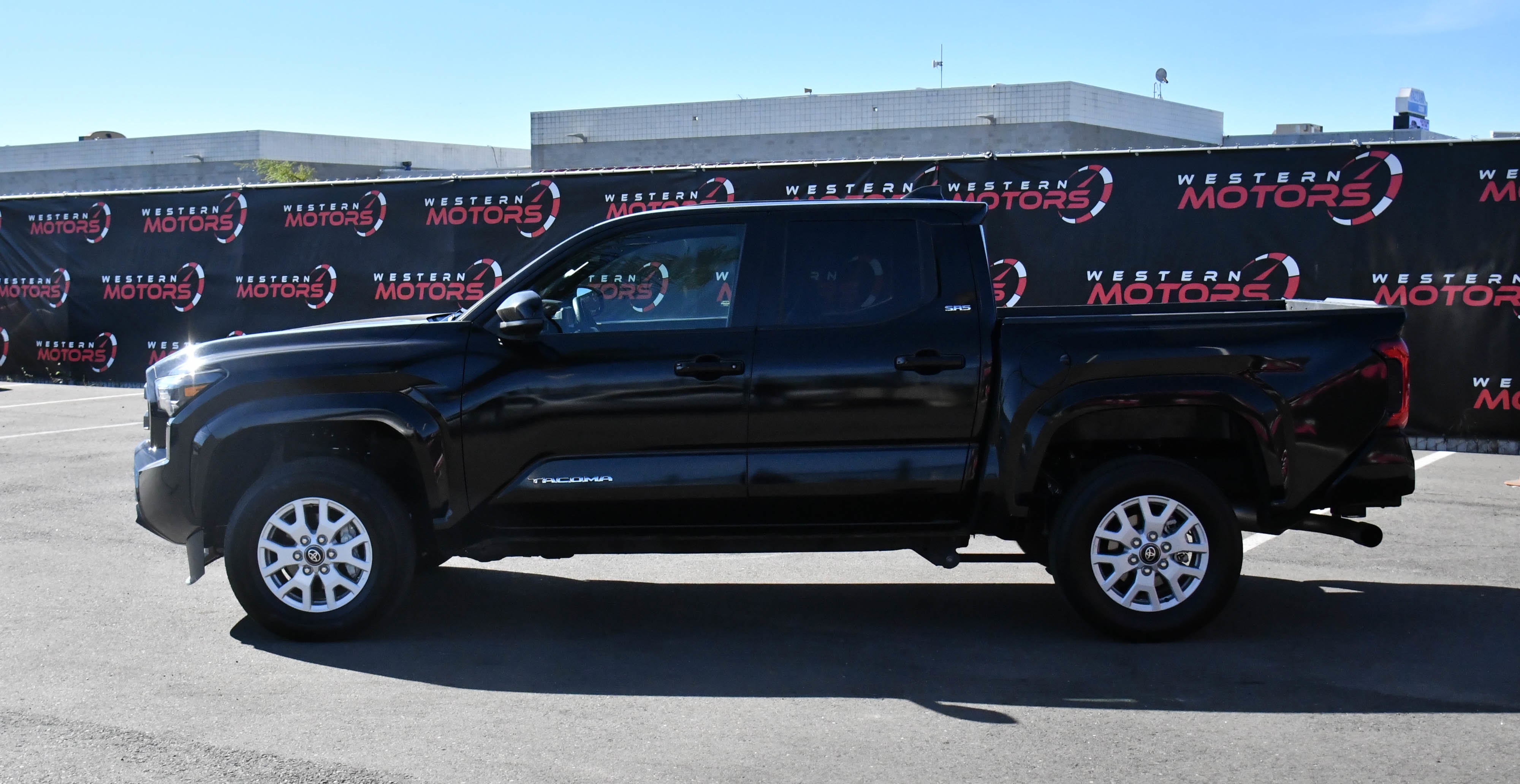 Used 2024 Toyota Tacoma SR5 image 4
