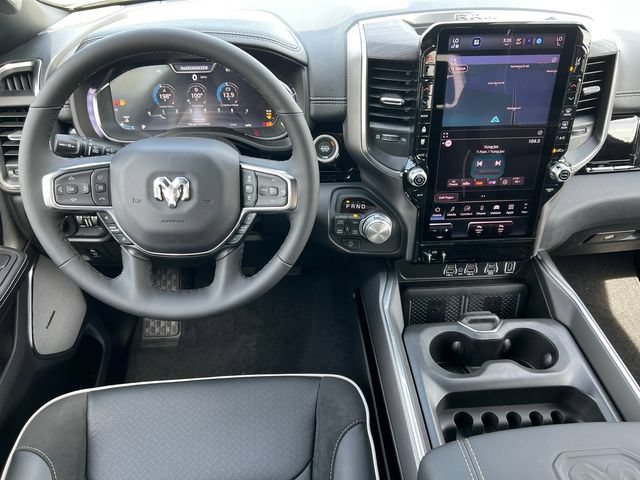 New 2026 RAM 1500 Laramie AWD/4WD image 3