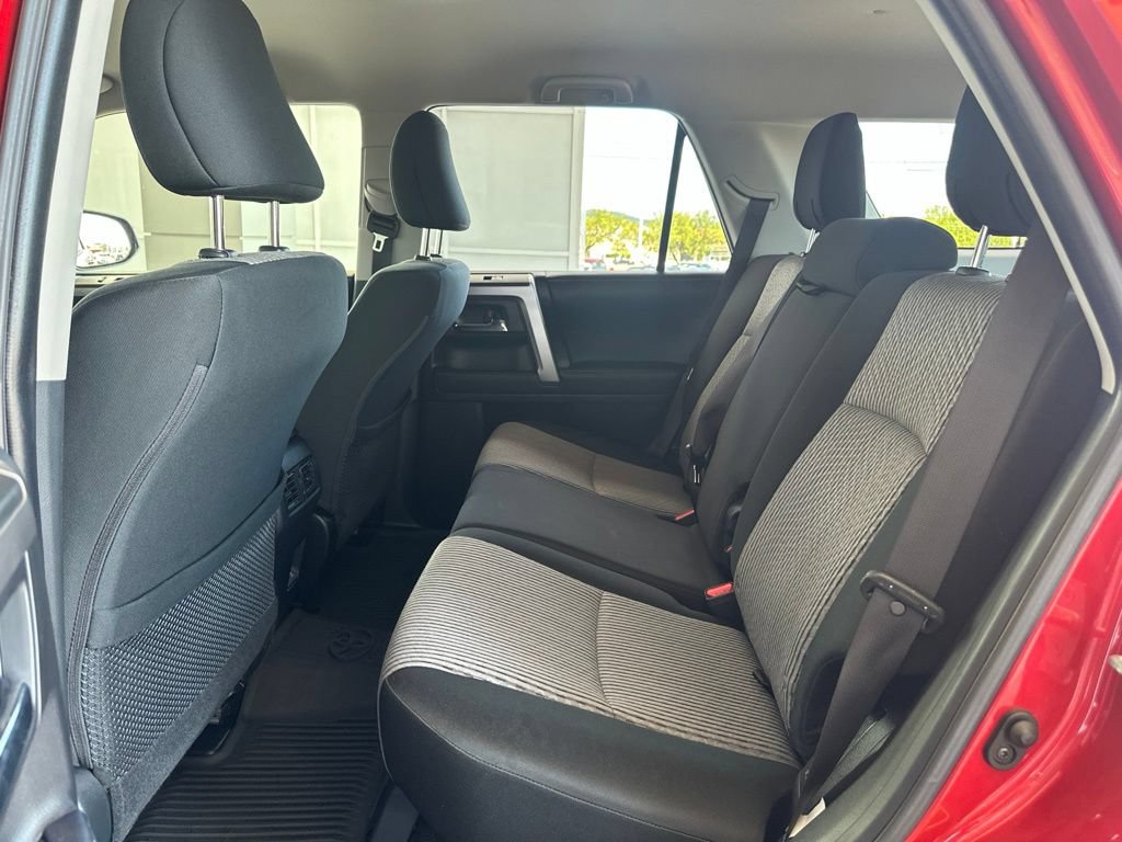 Used 2021 Toyota 4Runner SR5 AWD/4WD image 21