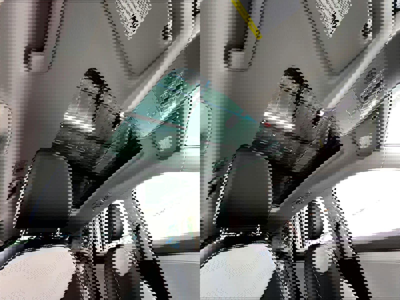 New 2026 Volkswagen Taos SEL image 29